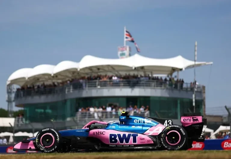 Franco Colapinto durante el Gran Premio de Gran Bretaña en Silverstone