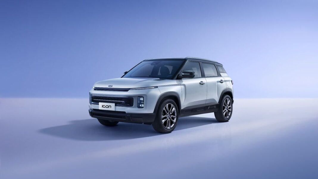 Geely Icon SUV compacto color gris