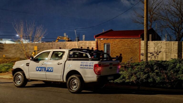 Operativo por escape de gas en Melchor Romero, La Plata