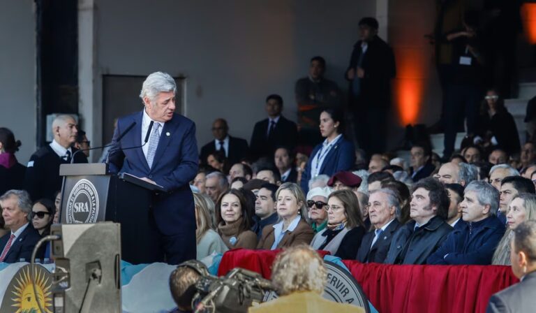 Nicolás Pino durante la apertura de la Exposición Rural de Palermo