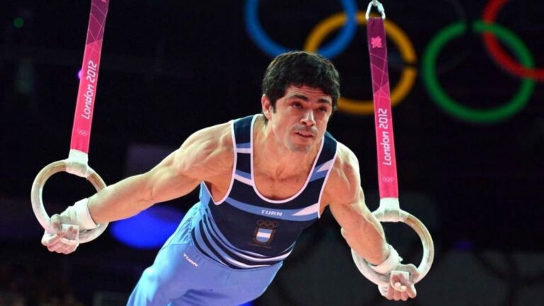 Federico Molinari en una competencia de gimnasia artística