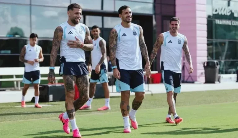 Lionel Scaloni durante un entrenamiento de la Selección Argentina en Miami