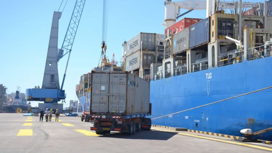 Camiones demorados en las inmediaciones del puerto de Bahía Blanca por medidas de fuerza gremial