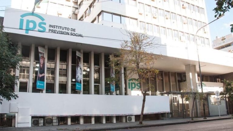 Sede central del Instituto de Previsión Social (IPS)