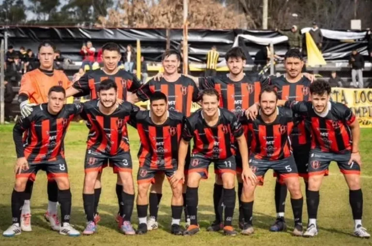 Partido de fútbol de la Liga Deportiva del Oeste