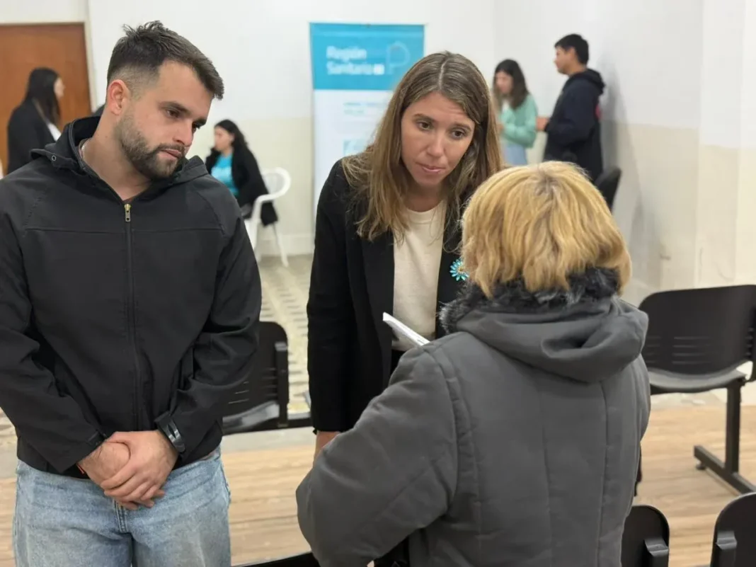 Concejal Clara Bozzano en sesión del Concejo Deliberante de Junín