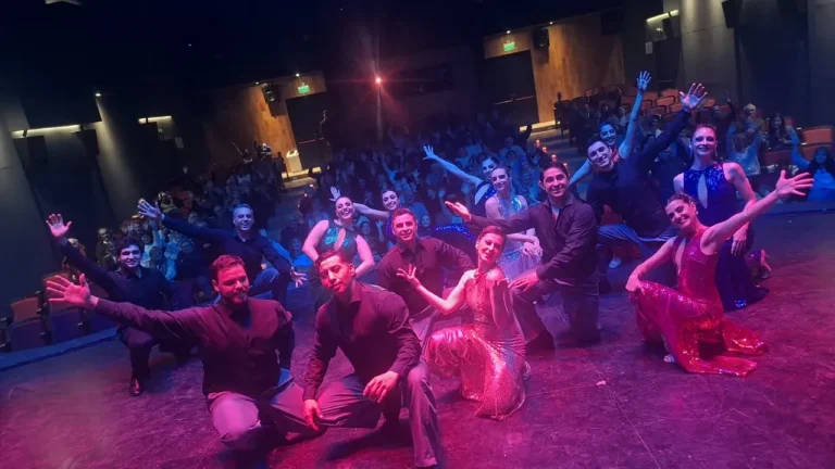 Espectáculo de tango Junta Brava en el Cine Teatro Roma de Alberti