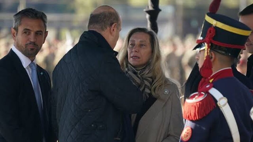 Karina Milei y Federico Sturzenegger en la Casa Rosada