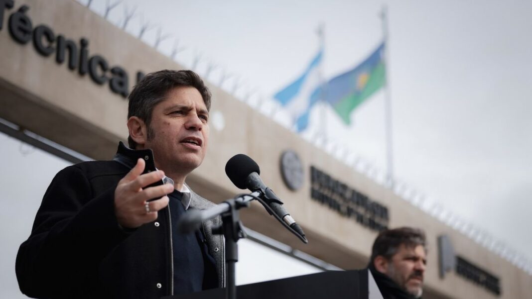 Axel Kicillof durante acto en Polo Design