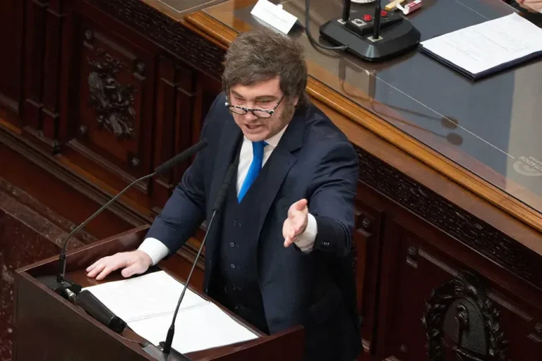 Javier Milei en el Congreso presentando el presupuesto