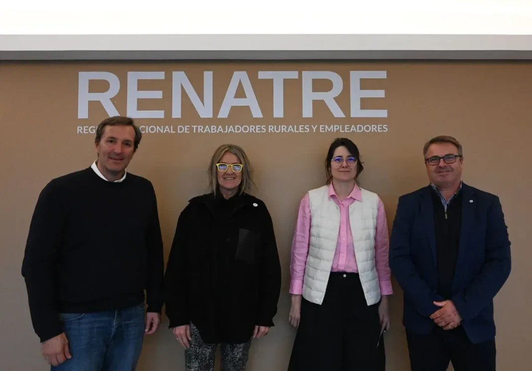 Reunión entre autoridades de RENATRE y SENASA