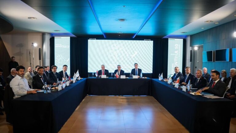 Diego Santilli en reunión con gobernadores del Norte Grande en Misiones