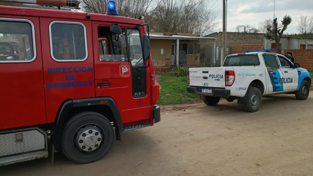 Bomberos Junín en tareas de ventilación tras incendio