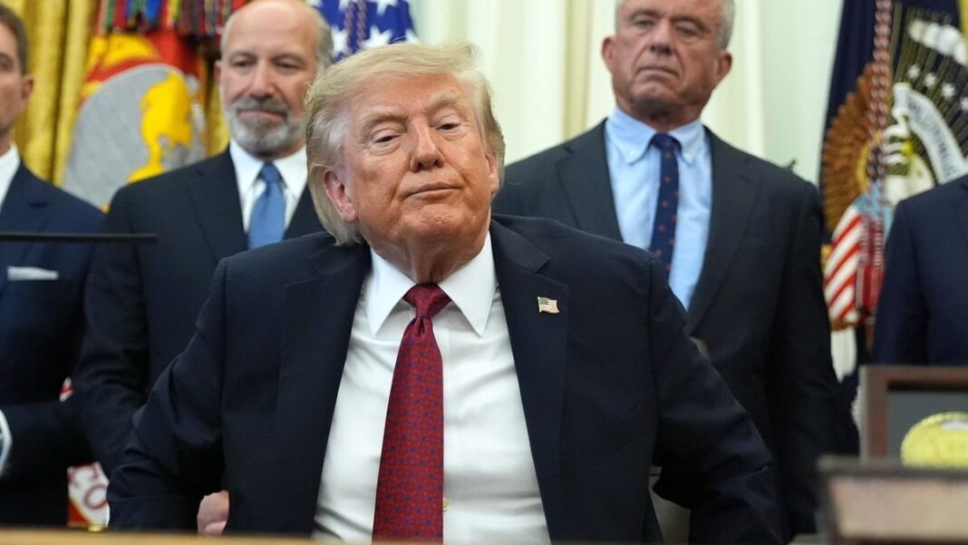 Donald Trump en el Salón Oval de la Casa Blanca