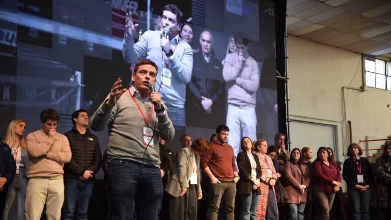 Pablo Nicoletti durante la Convención de la UCR bonaerense en La Plata