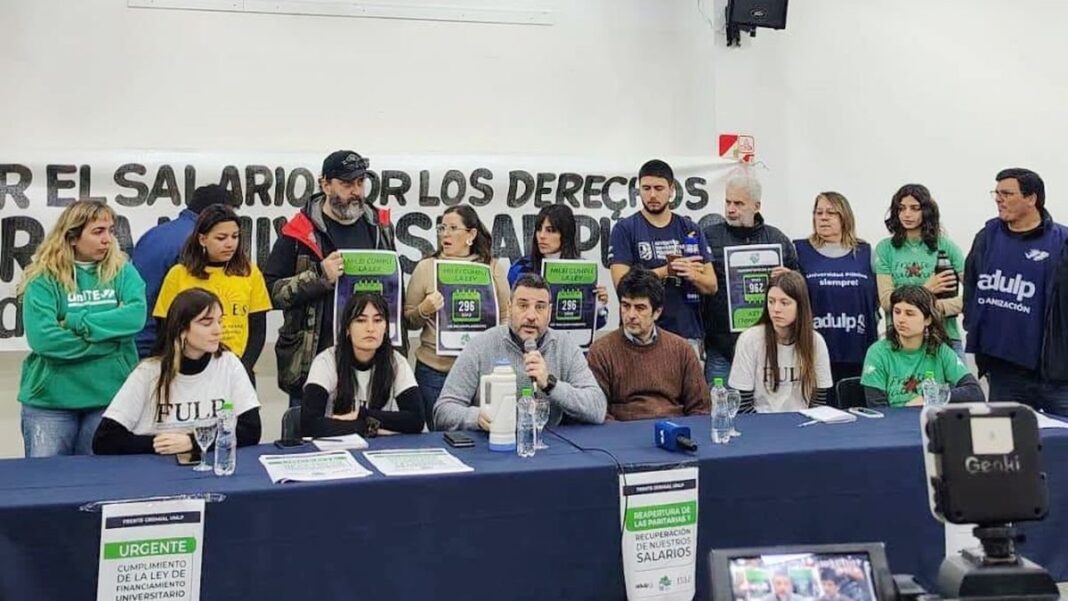 Conferencia de prensa del Frente Gremial de la Universidad Nacional de La Plata
