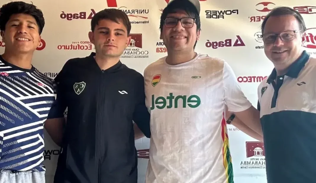 Daniel Pueyo, coordinador de vóley de Sarmiento, en el Sudamericano de Bolivia