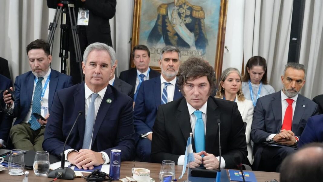 Ceremonia de lanzamiento del Corredor Andes-Atlántico en el consulado argentino en Nueva York