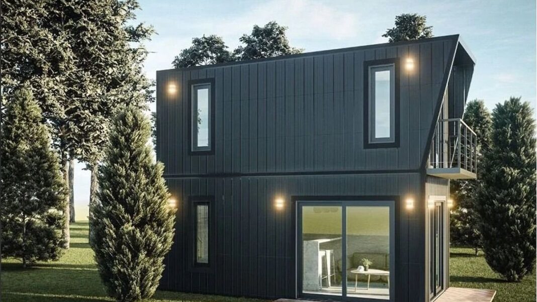 Vivienda modular construida con módulos estructurales ensamblados en el terreno