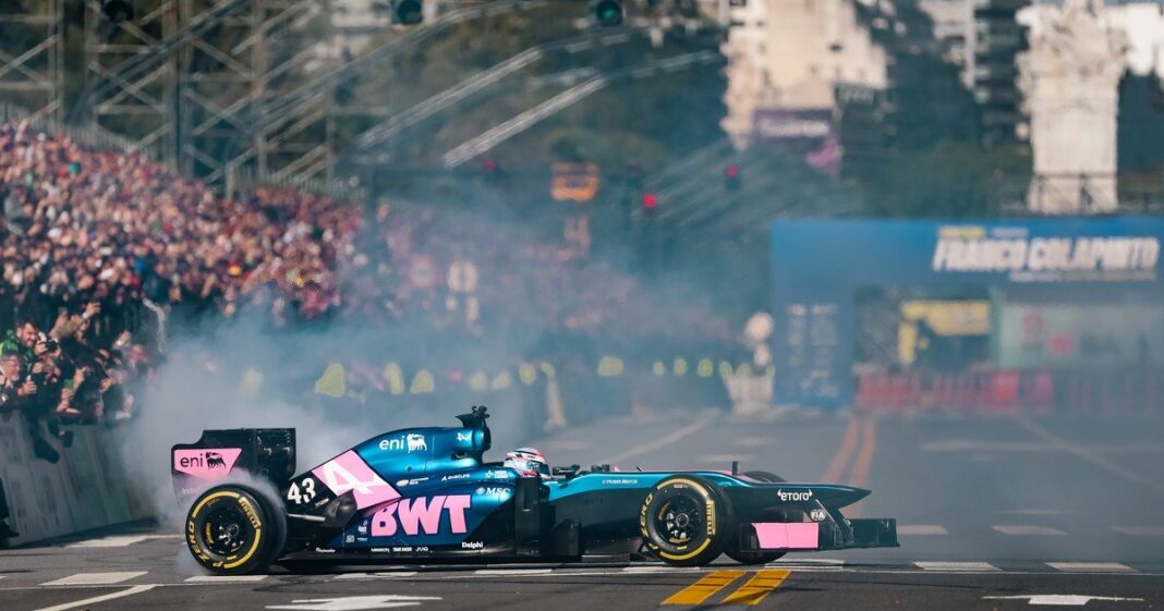 Autódromo Oscar y Juan Gálvez de Buenos Aires durante una competencia