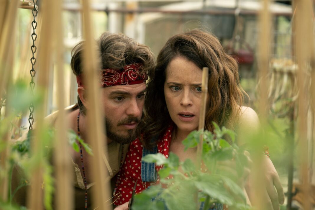 Escena de la película El árbol mágico con Andrew Garfield y Claire Foy