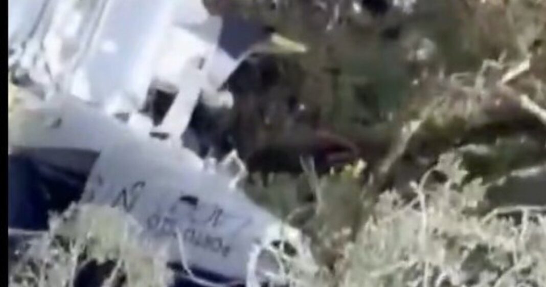 Restos del helicóptero accidentado en la sierra catarinense