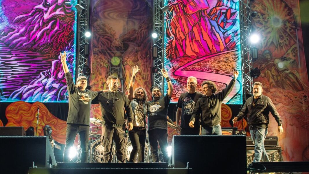 Gustavo Chizzo Nápoli durante el recital de La Renga en Necochea en diciembre de 2024