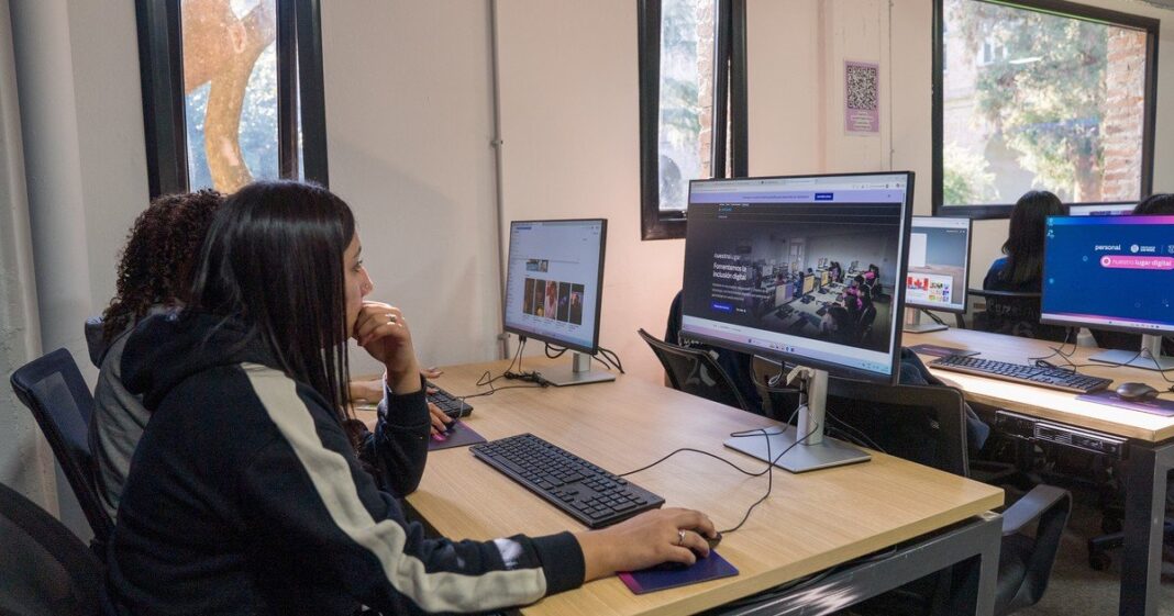 Aula digital 'Nuestro Lugar Digital San Miguel' en la UTEC