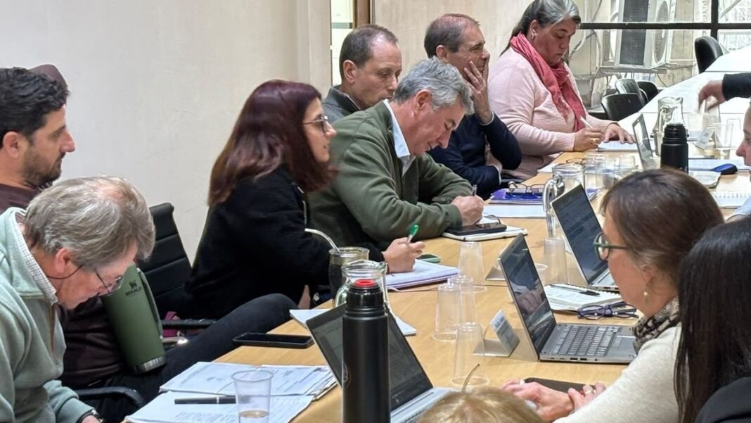 Reunión paritaria del sector salud bonaerense