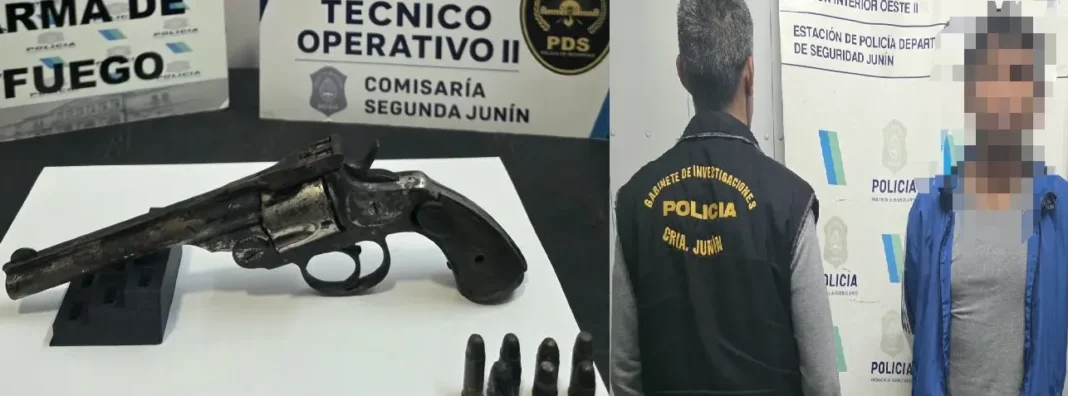 Imagen de un revólver calibre .38 secuestrado en el operativo policial