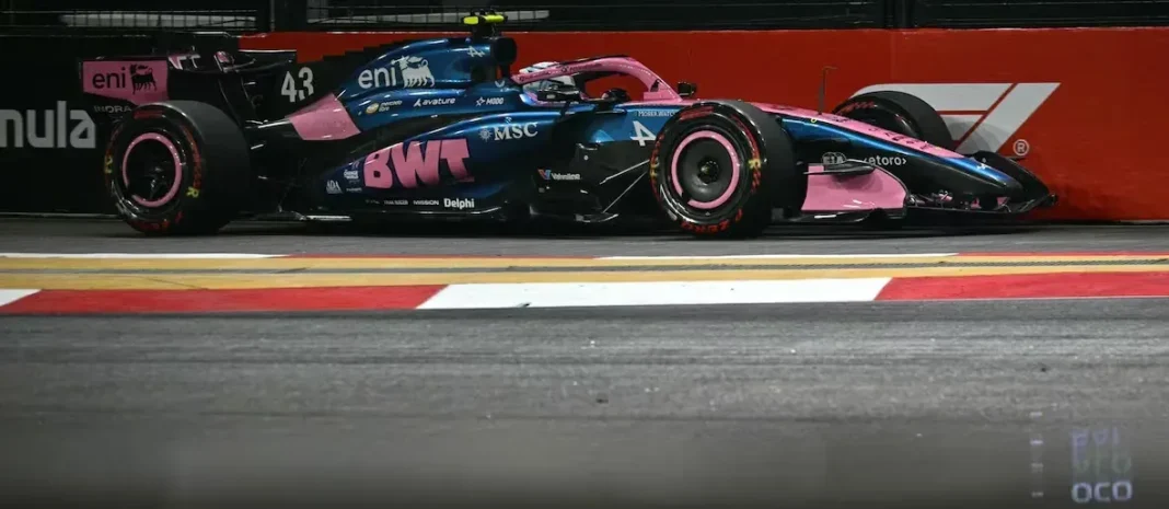 Franco Colapinto durante la clasificación del Gran Premio de Singapur de Fórmula 1